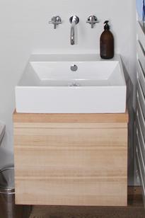 Lavabomöbel aus Holz