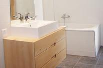 Badzimmermöbel aus Holz